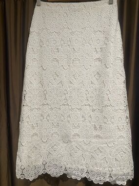 White Floral Lace Pencil Skirt, size small